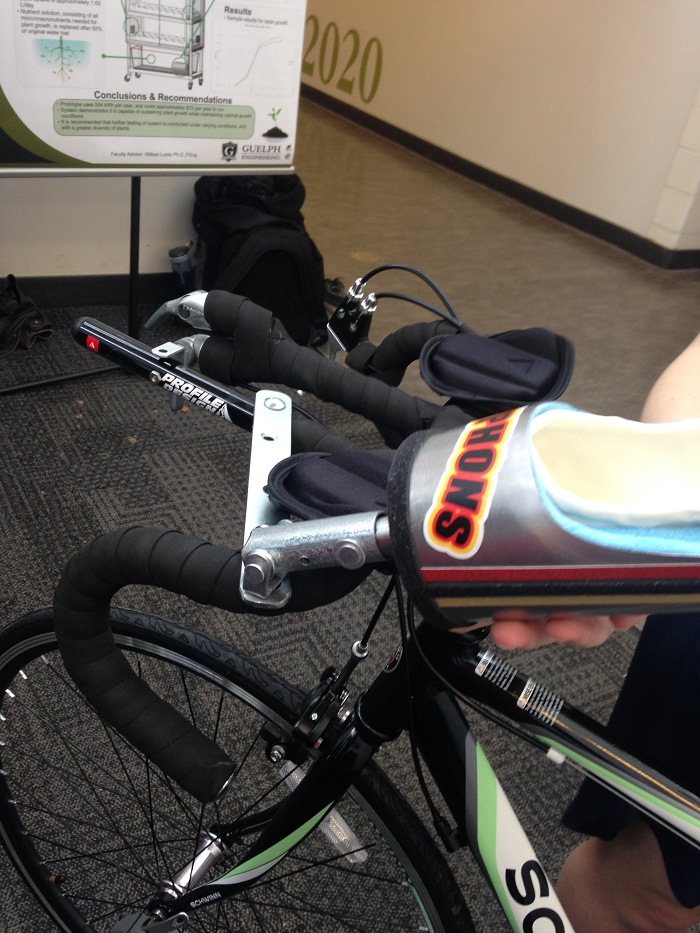 Handlebar Adaptation for Paratriathletes with a Lower Arm Amputation