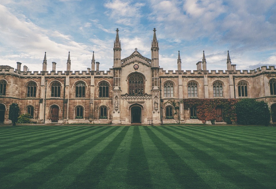 Castle Lawn Great Britain England Mansion Villa