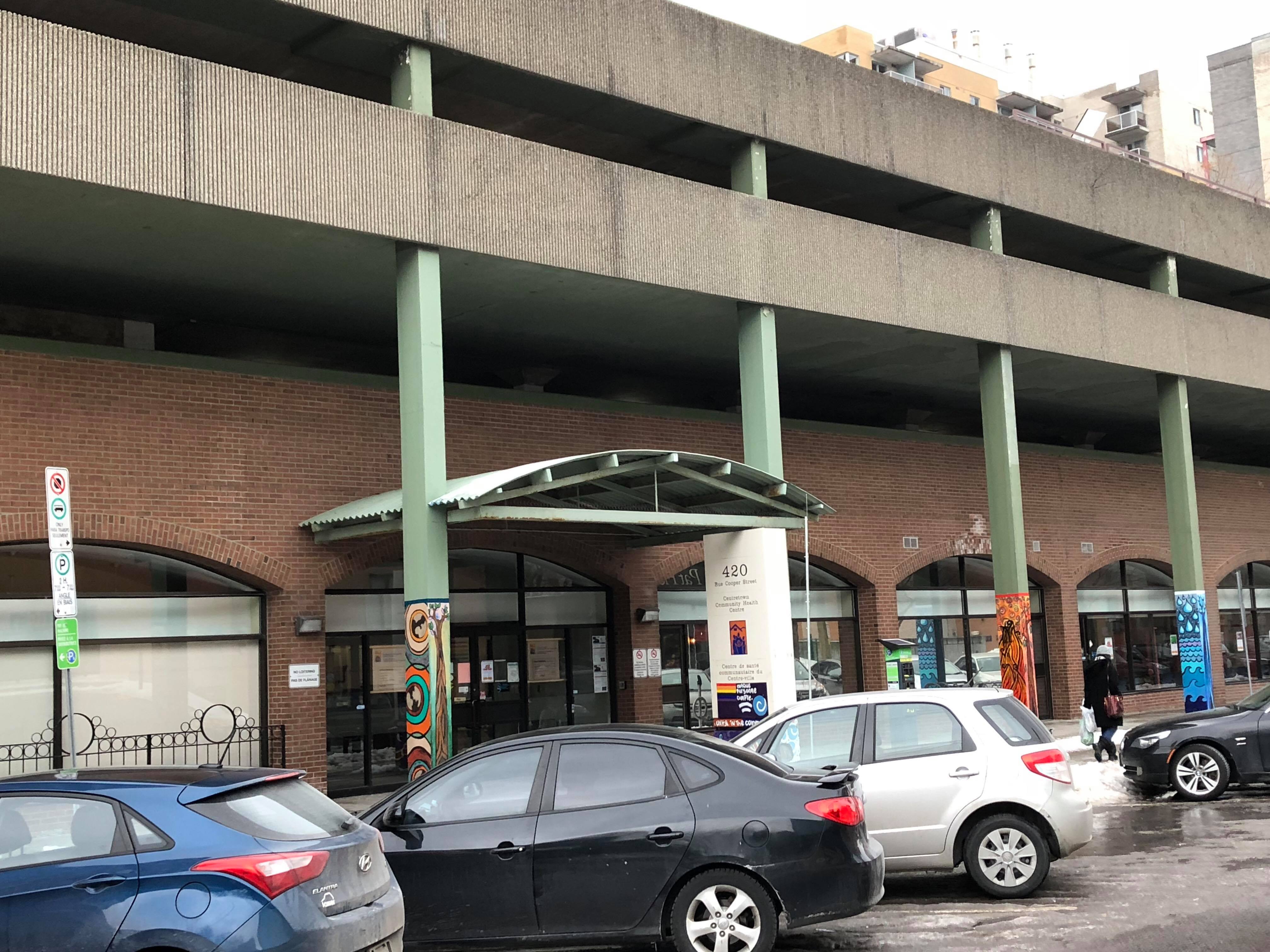 420 Cooper St, Ottawa, ON K2P 0H2